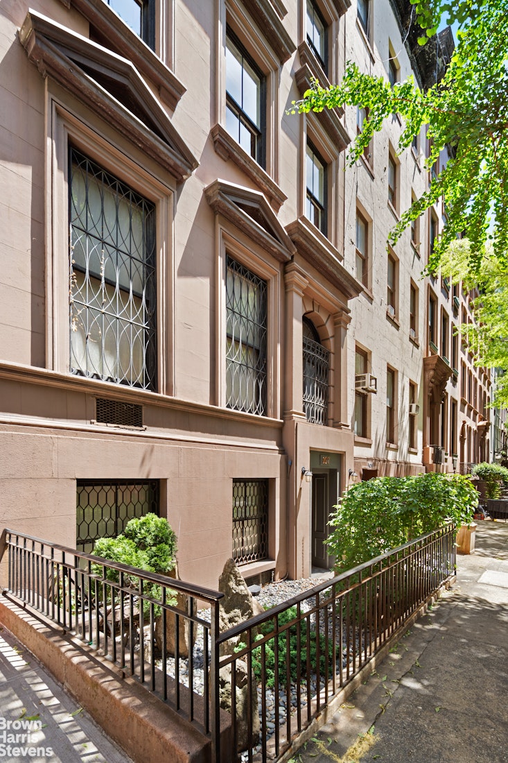 107 East 36th Street Murray Hill New York NY 10016