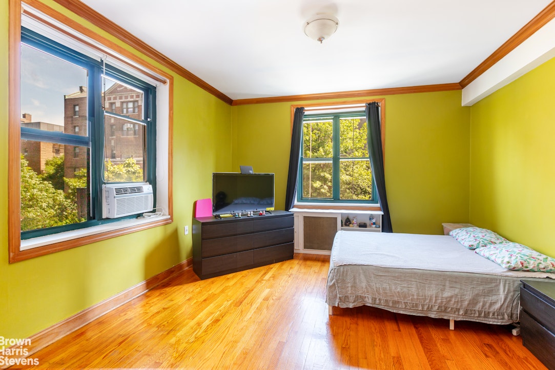 78-11 35th Avenue 3G Jackson Heights Queens NY 11372