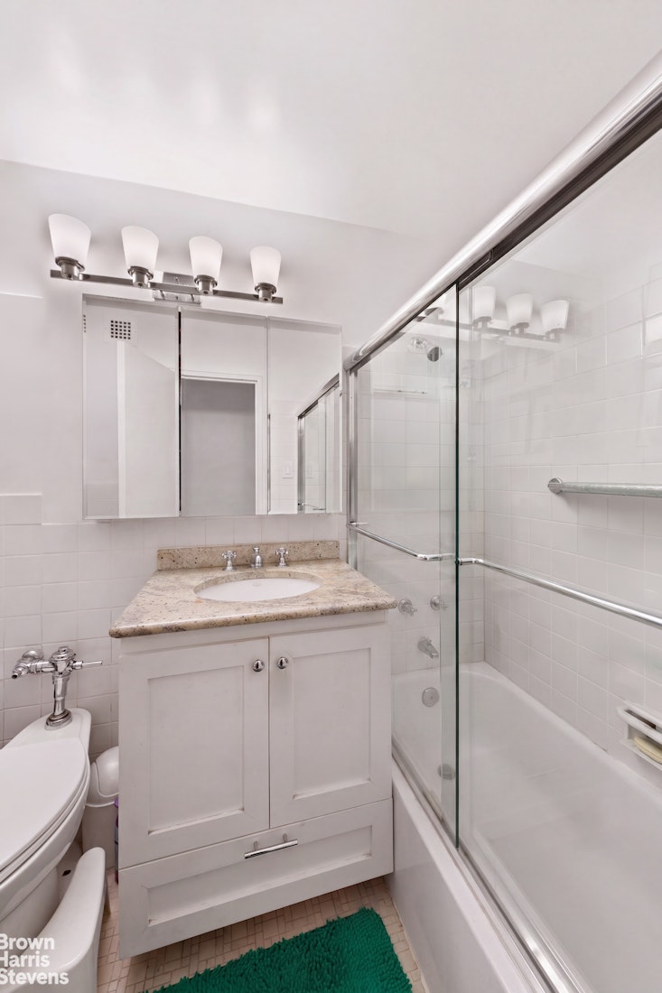 77 Seventh Avenue Chelsea New York NY 10011