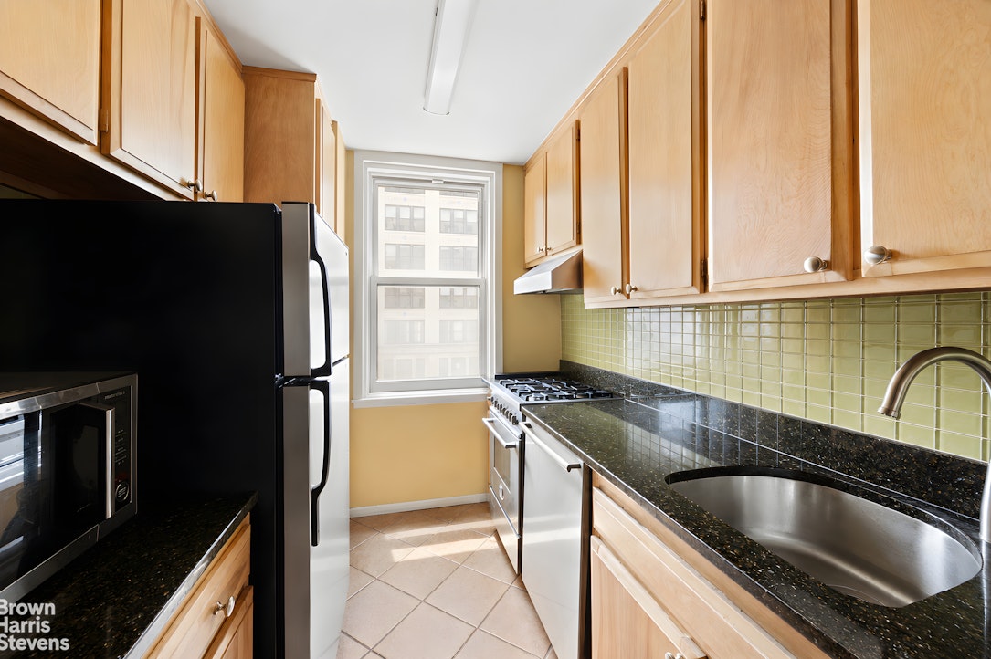 77 Seventh Avenue Chelsea New York NY 10011