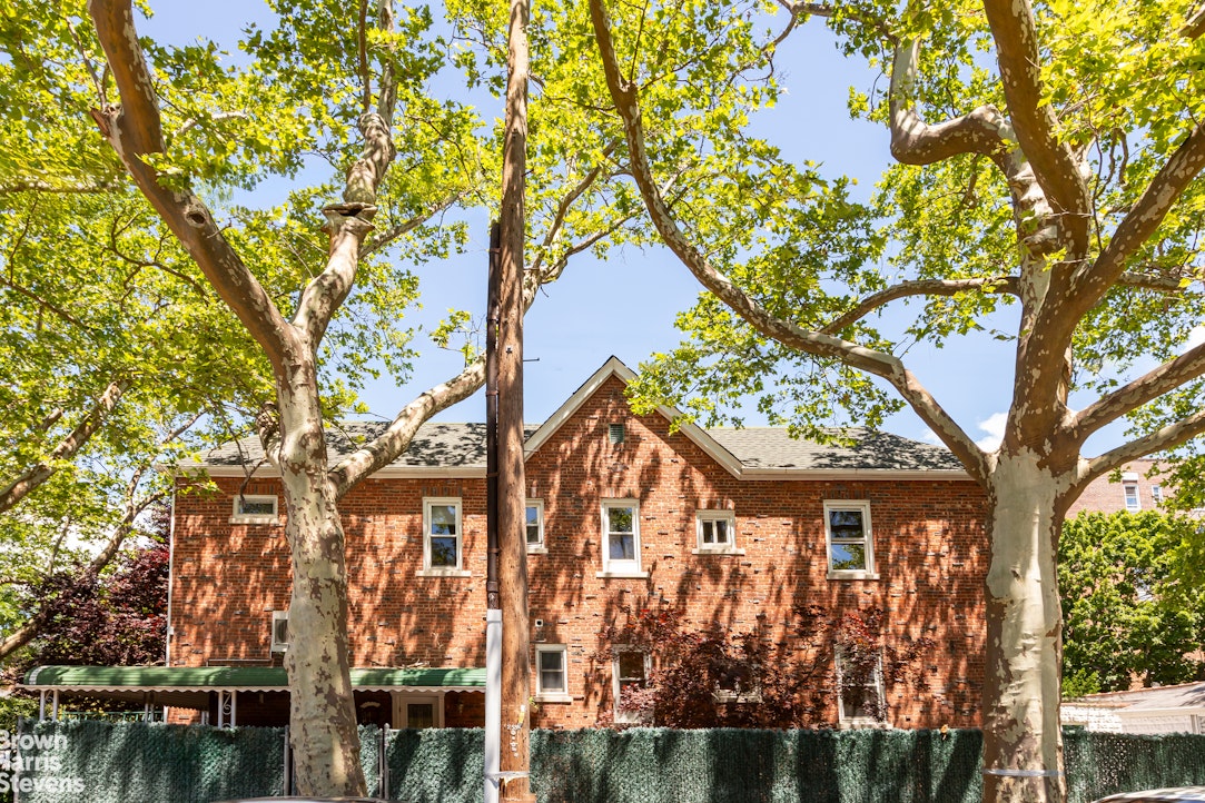 1891 East 29th Street Madison Brooklyn NY 11229