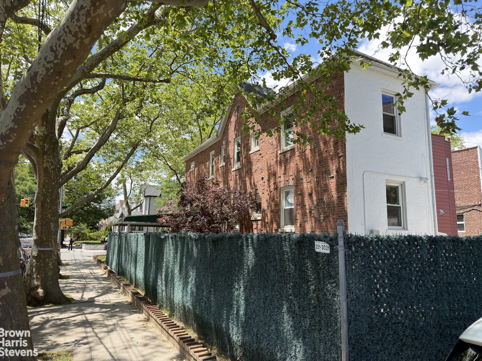 1891 East 29th Street Madison Brooklyn NY 11229