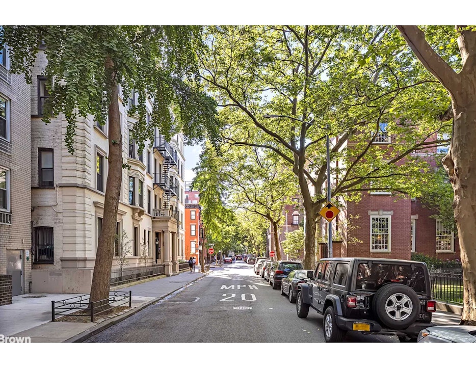 54 Orange Street 4F Brooklyn Heights Brooklyn NY 11201