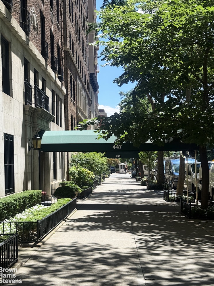 447 East 57th Street 10B Sutton Place New York NY 10022