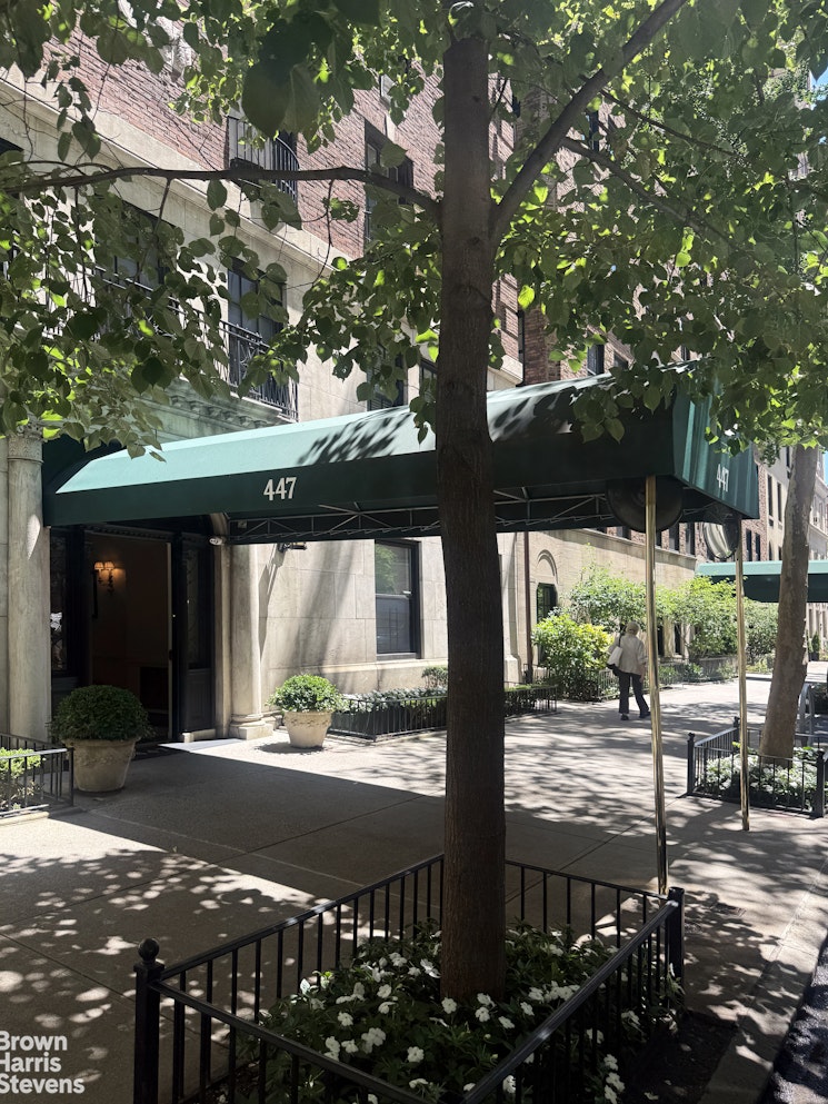 447 East 57th Street 10B Sutton Place New York NY 10022