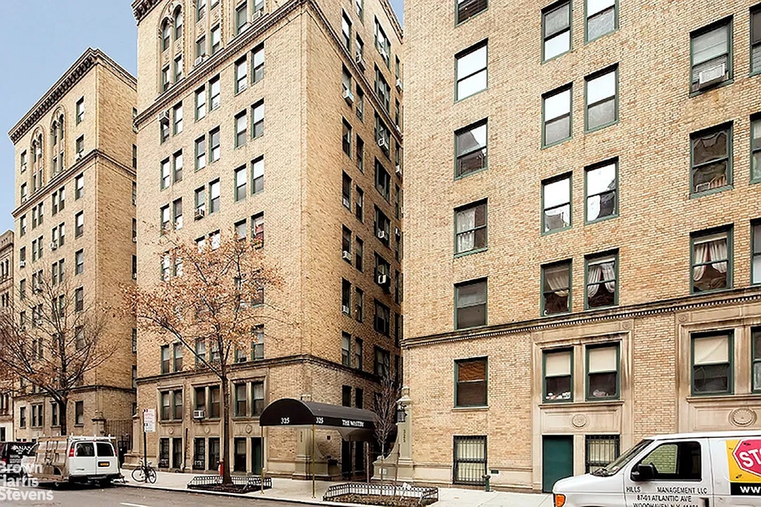 325 West 45th Street 108 Clinton New York NY 10036