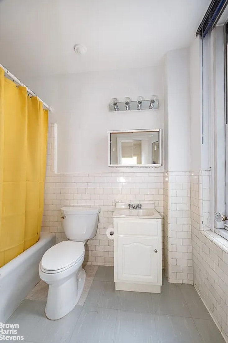 325 West 45th Street 108 Clinton New York NY 10036