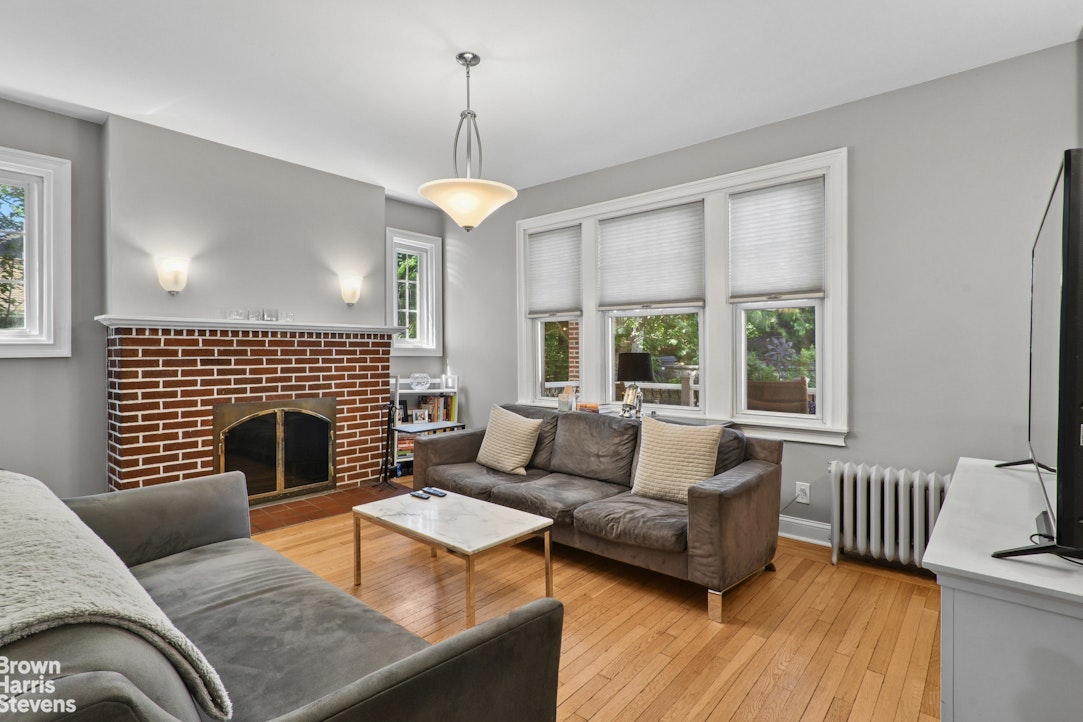 5612 Delafield Avenue North Riverdale Bronx NY 10471