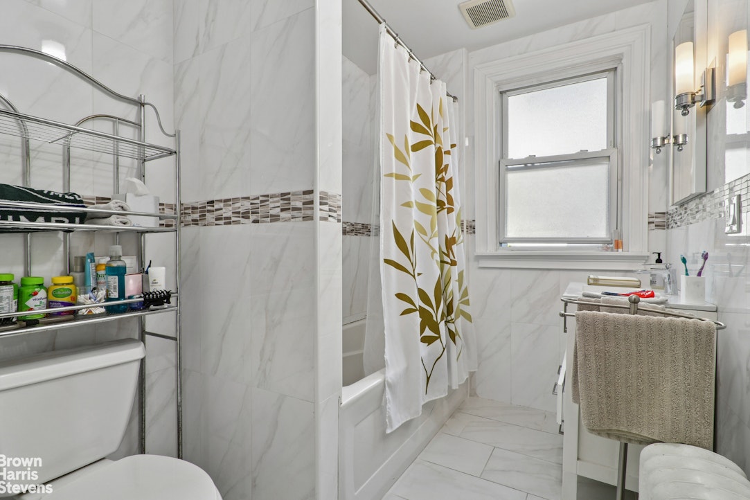 5612 Delafield Avenue North Riverdale Bronx NY 10471