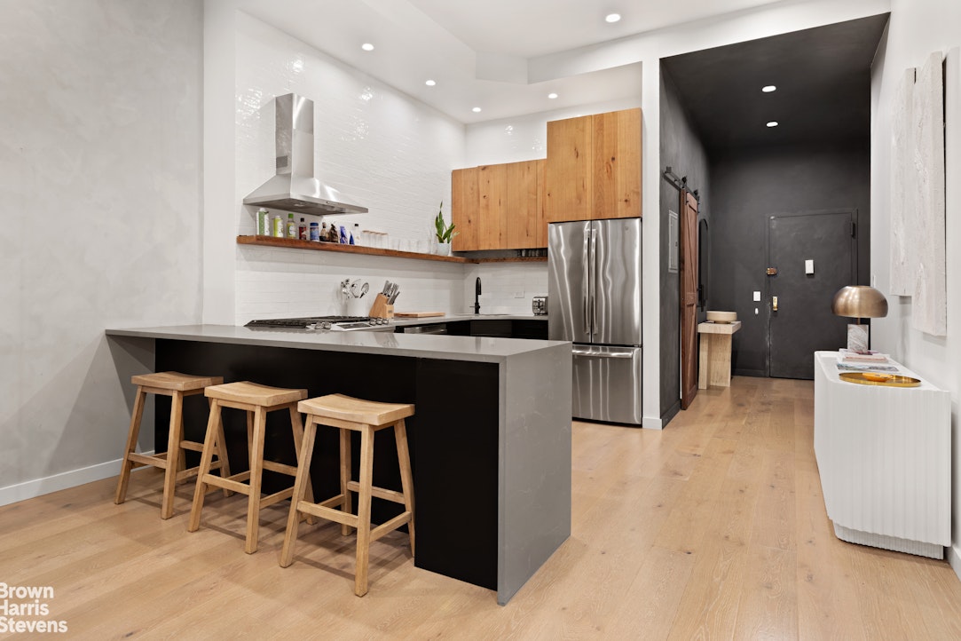 21 East 22nd Street 3A Flatiron District New York NY 10010