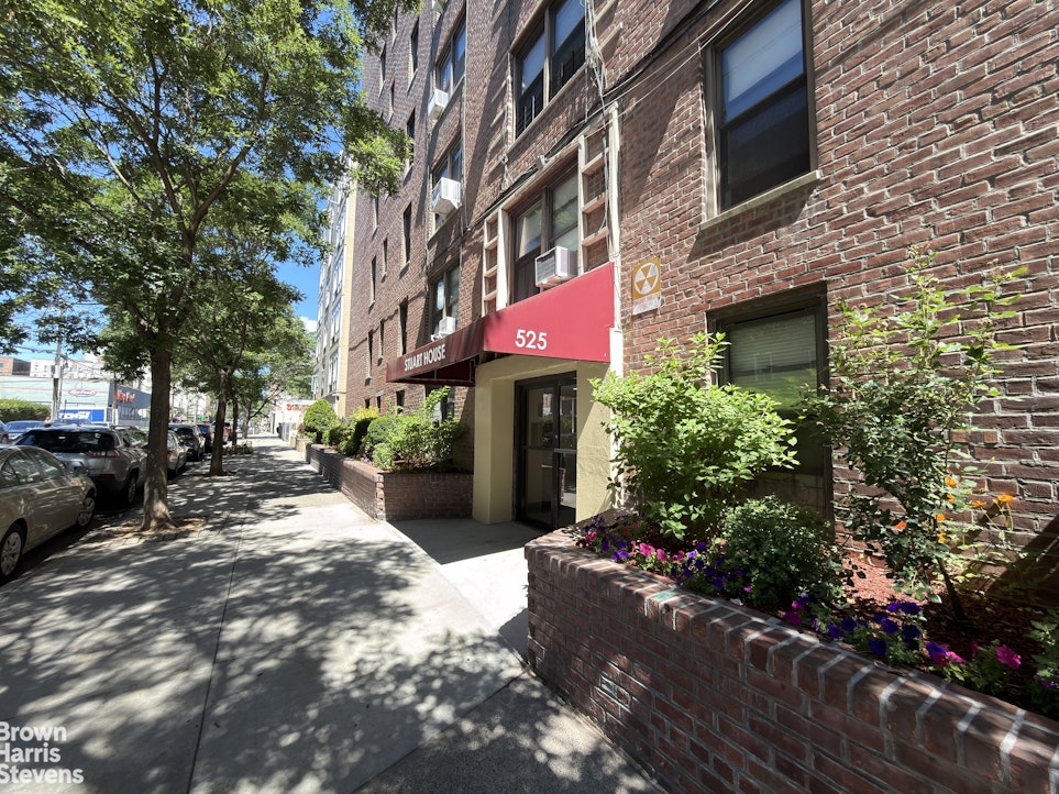 525 West 235th Street 6C Riverdale Bronx NY 10463
