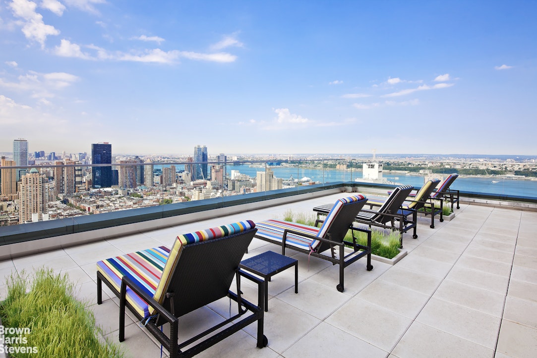 322 West 57th Street 22S Clinton New York NY 10019