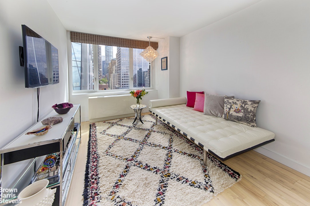 322 West 57th Street 22S Clinton New York NY 10019