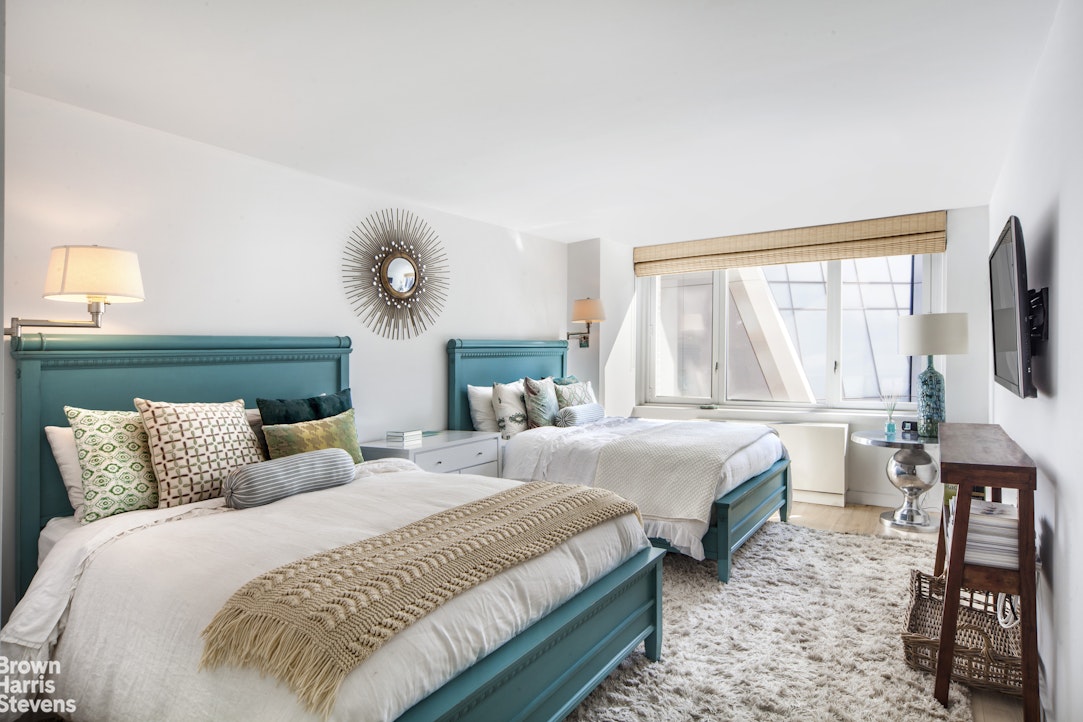 322 West 57th Street 22S Clinton New York NY 10019