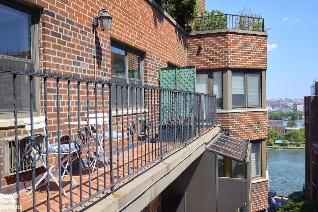 80 East End Avenue 17E Upper East Side New York NY 10028