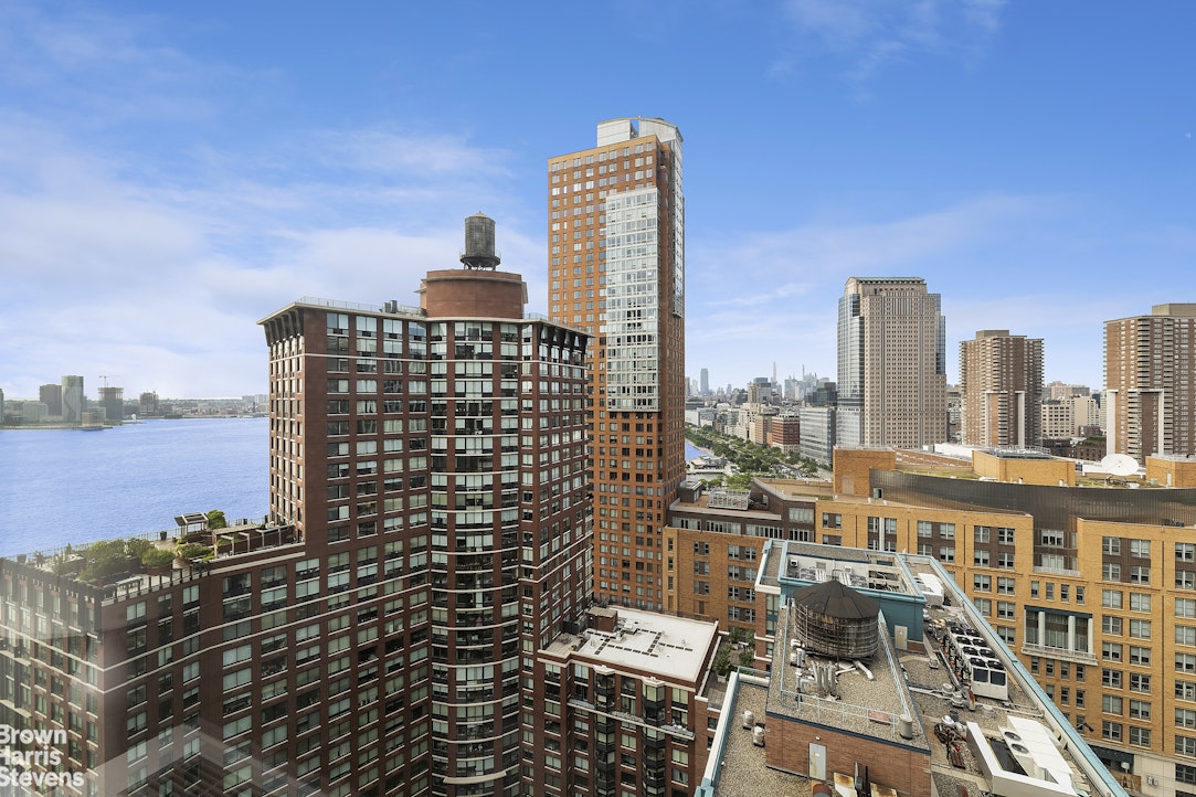 210 Warren Street Battery Park City New York NY 10282