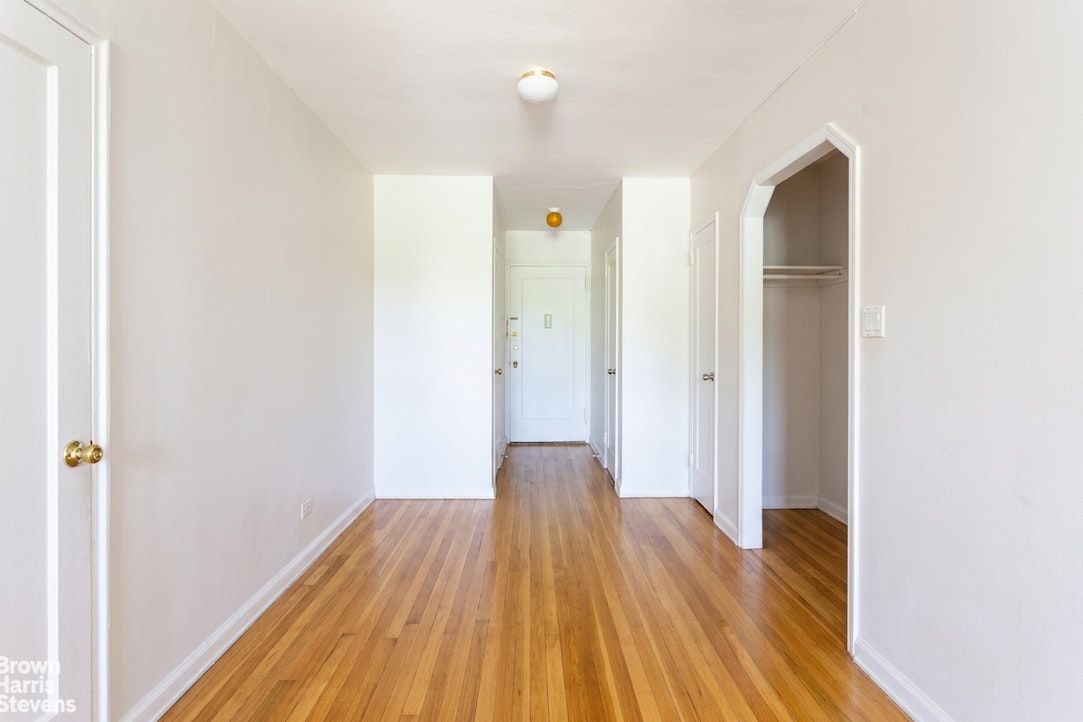 5620 Netherland Avenue Riverdale Bronx NY 10471