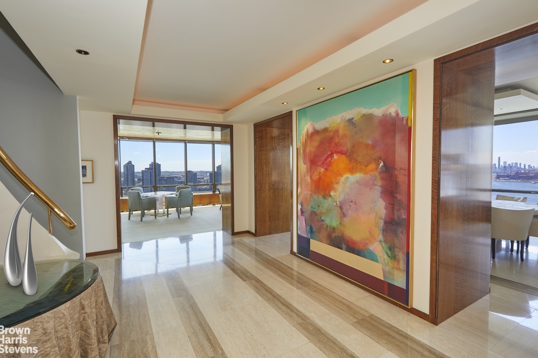 870 United Nations Plaza 33/34E Beekman Place New York NY 10017