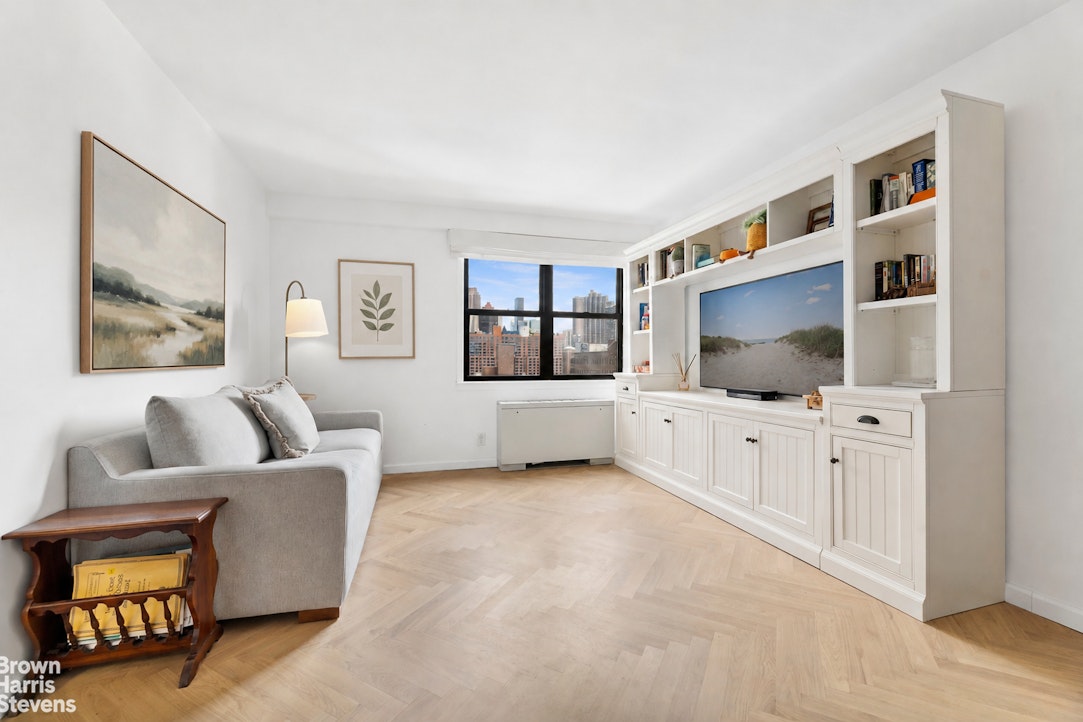 201 East 28th Street Kips Bay New York NY 10016