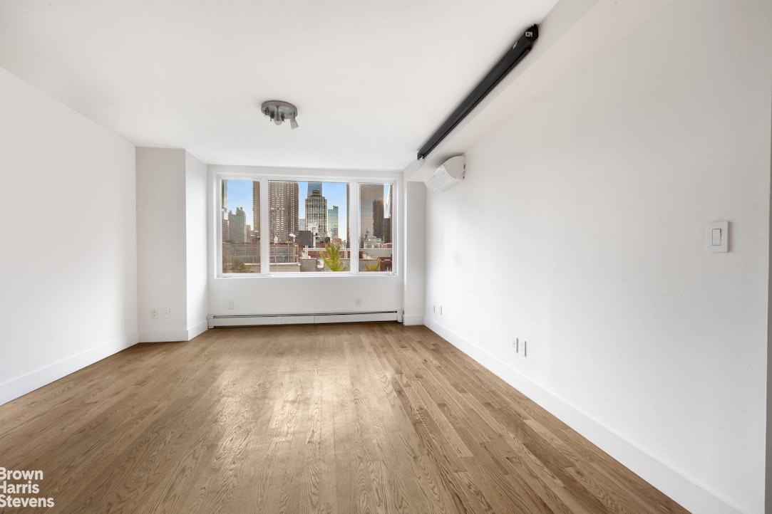 424 West 49th Street 6B Clinton New York NY 10019