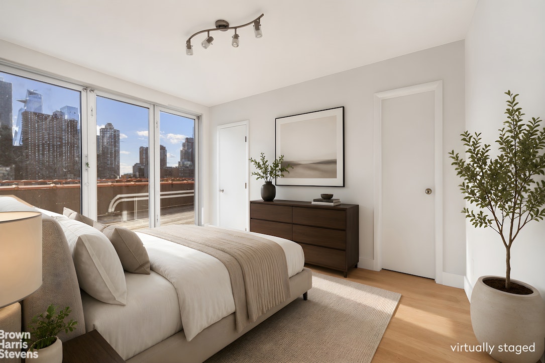 424 West 49th Street 6B Clinton New York NY 10019