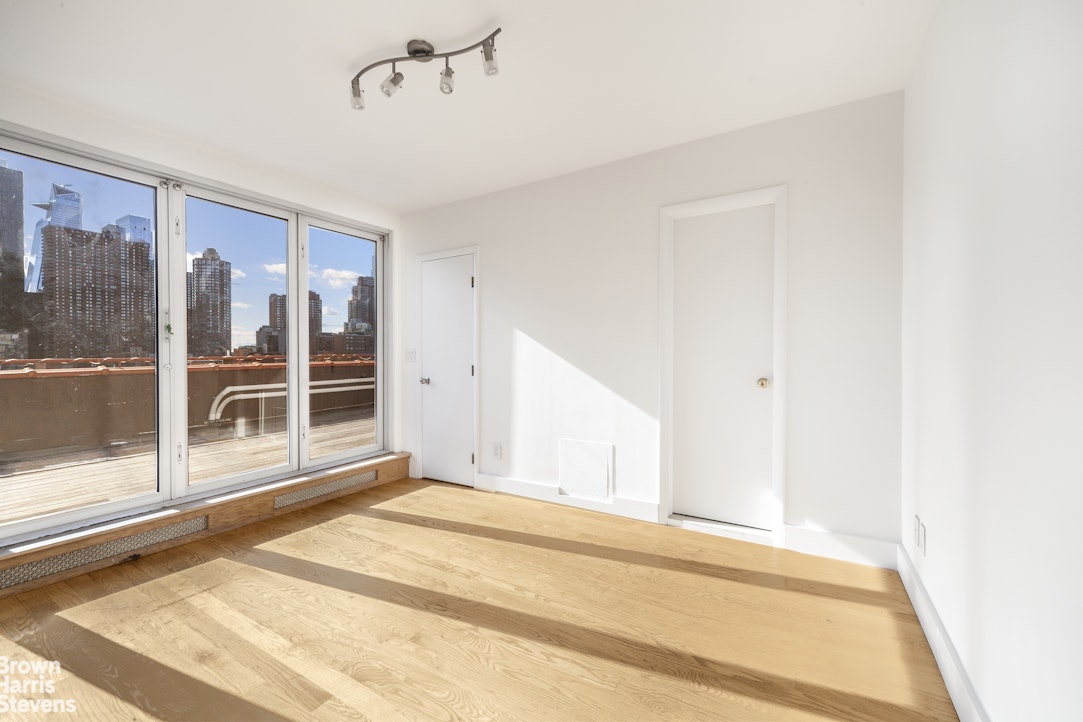 424 West 49th Street 6B Clinton New York NY 10019