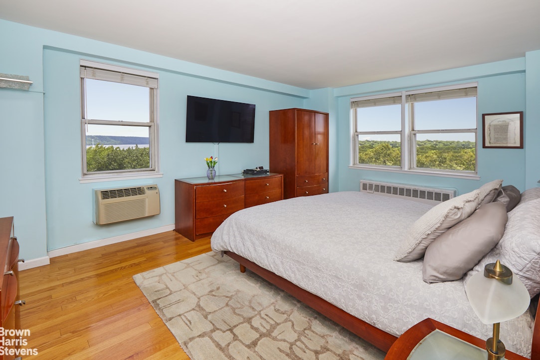 5900 Arlington Avenue 4B Riverdale Bronx NY 10471