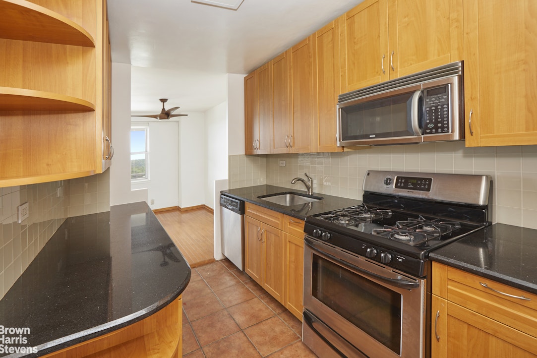 5700 Arlington Avenue 19G Riverdale Bronx NY 10471