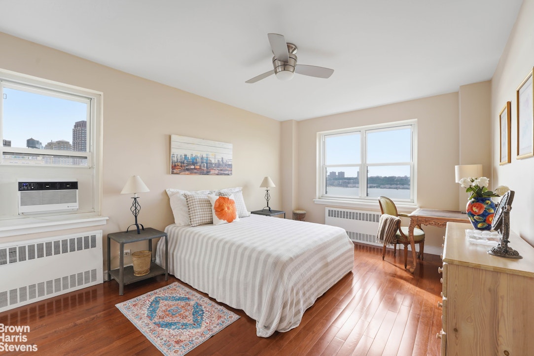 11 Riverside Drive Upper West Side New York NY 10023