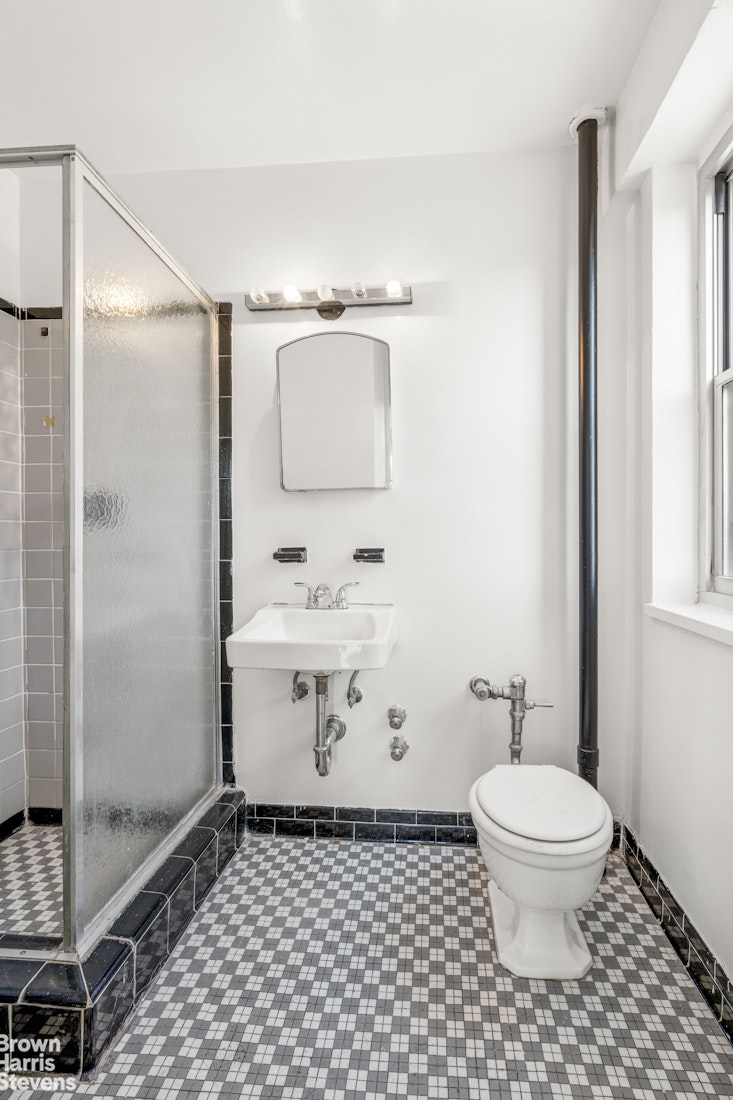 577 Grand Street F1904 Lower East Side New York NY 10002