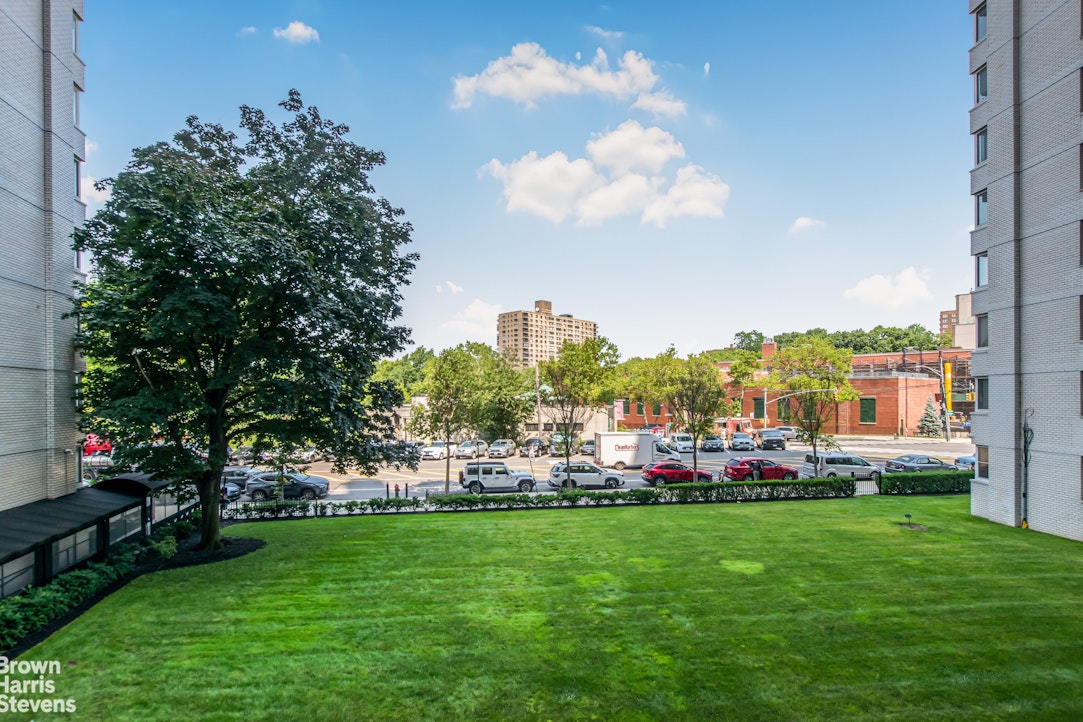 3333 Henry Hudson Parkway West 2A Riverdale Bronx NY 10463