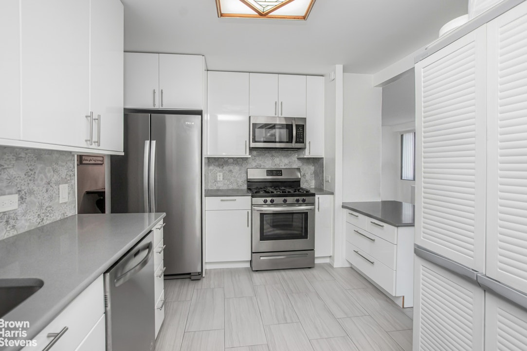 3333 Henry Hudson Parkway West 2A Riverdale Bronx NY 10463
