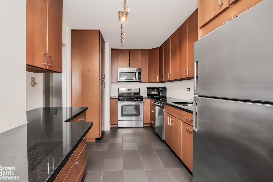 2500 Johnson Avenue 3S Spuyten Duyvil Bronx NY 10463