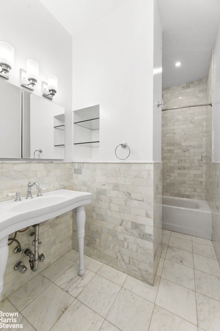 159 Madison Avenue 8C Murray Hill New York NY 10016
