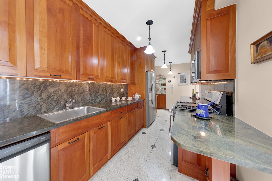 45 Sutton Place South 3H Sutton Place New York NY 10022