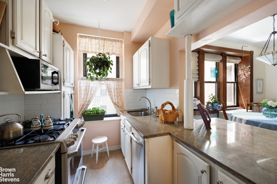 114 Clinton Street 2A Brooklyn Heights Brooklyn NY 11201