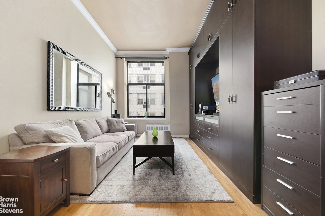 310 East 23rd Street 6B Gramercy Park New York NY 10010