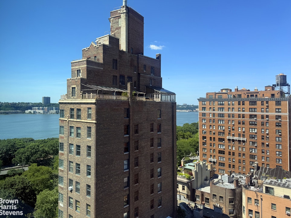 11 Riverside Drive 16CW Upper West Side New York NY 10023
