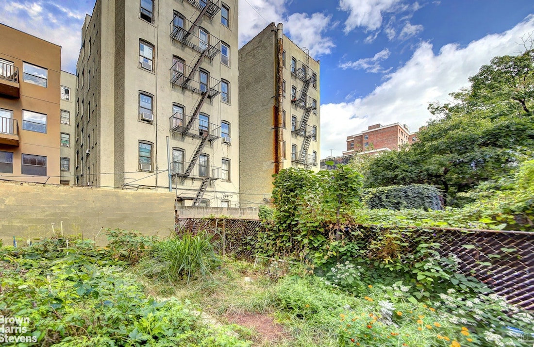 323 East 116th Street East Harlem New York NY 10029