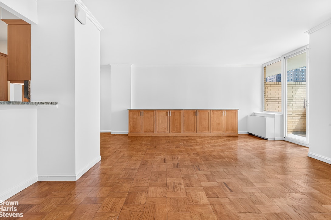311 East 38th Street 11B Murray Hill New York NY 10016