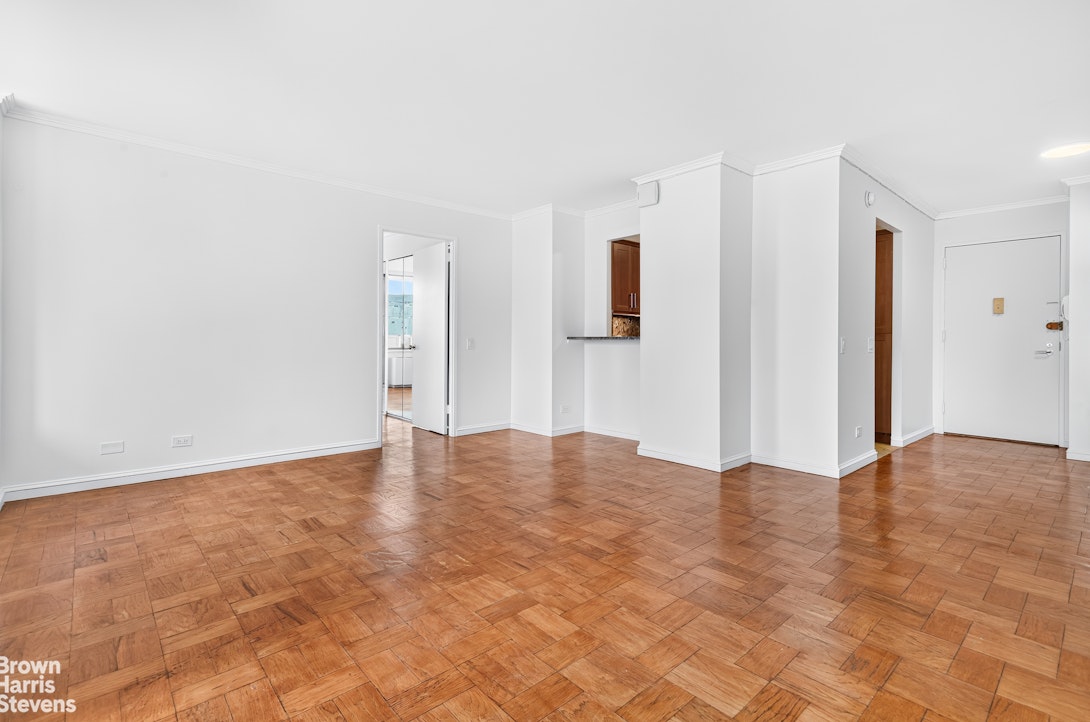 311 East 38th Street 11B Murray Hill New York NY 10016
