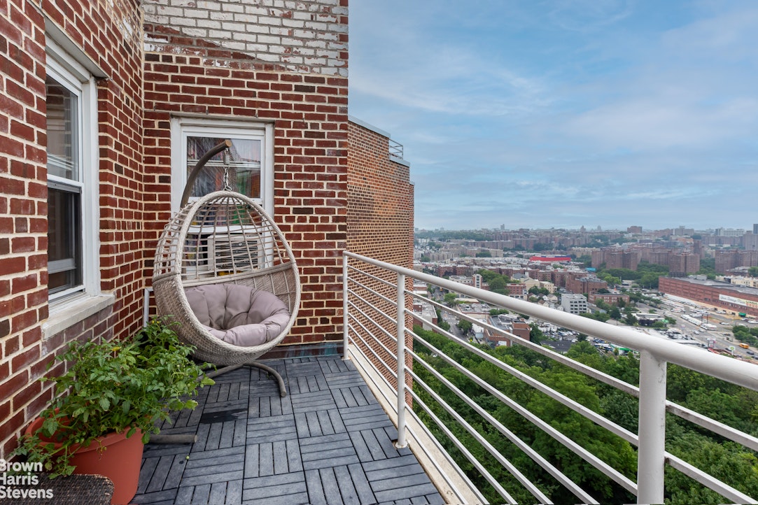 3135 Johnson Avenue 17A Spuyten Duyvil Bronx NY 10463