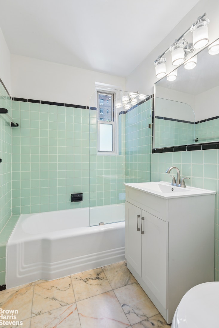5601 Riverdale Avenue 2E Riverdale Bronx NY 10471