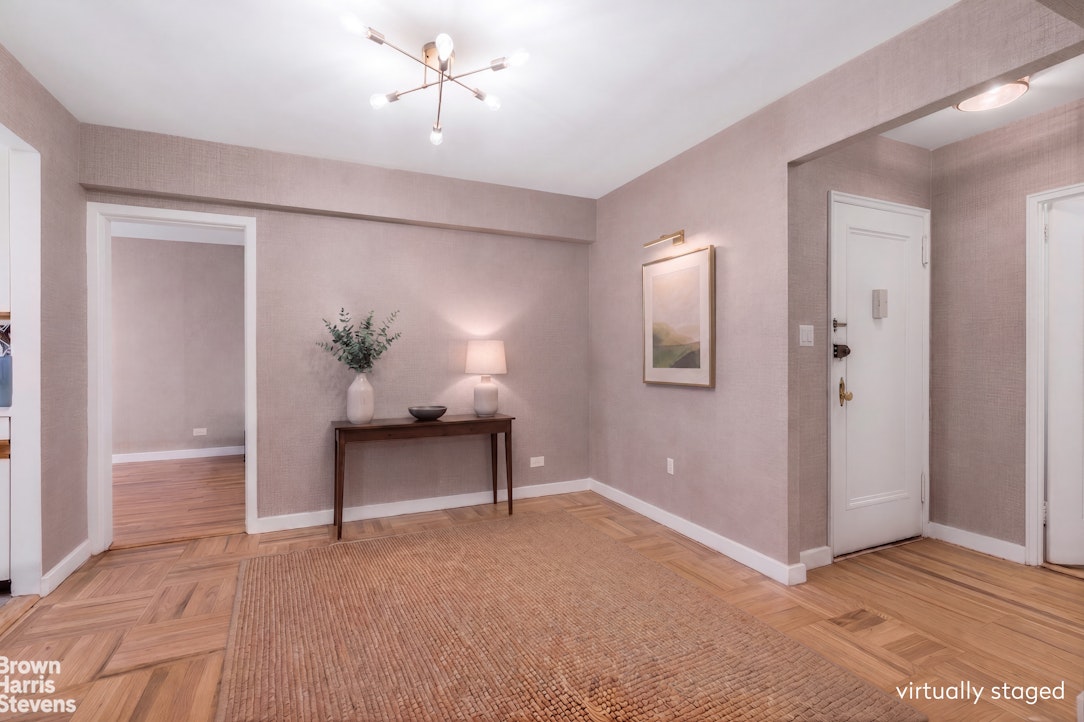 5601 Riverdale Avenue 2E Riverdale Bronx NY 10471