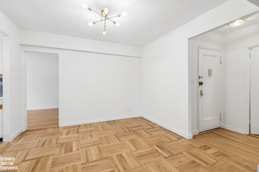 5601 Riverdale Avenue 2E Riverdale Bronx NY 10471