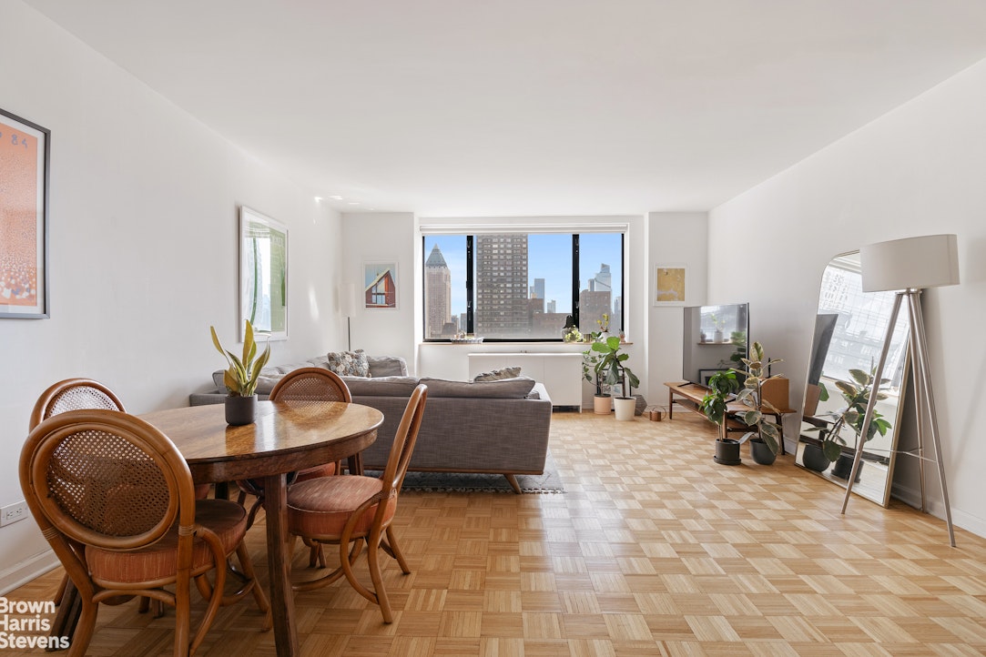 30 West 61st Street 25B Lincoln Square New York NY 10023