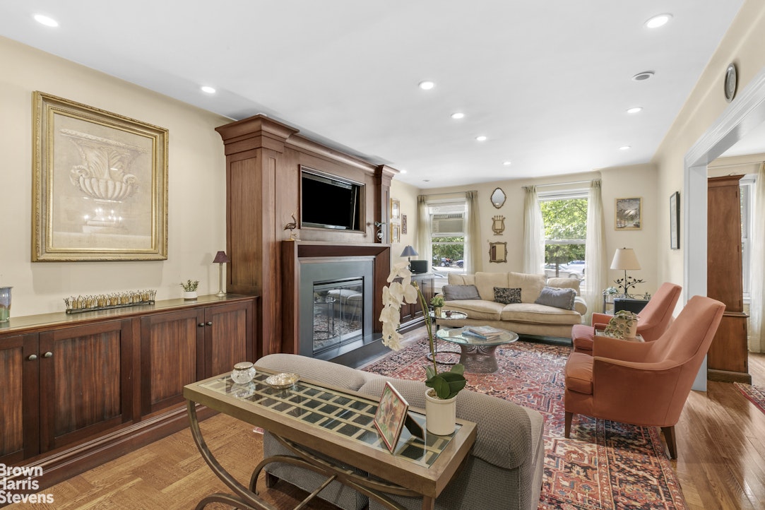55 Eastern Parkway 1C Prospect Heights Brooklyn NY 11238