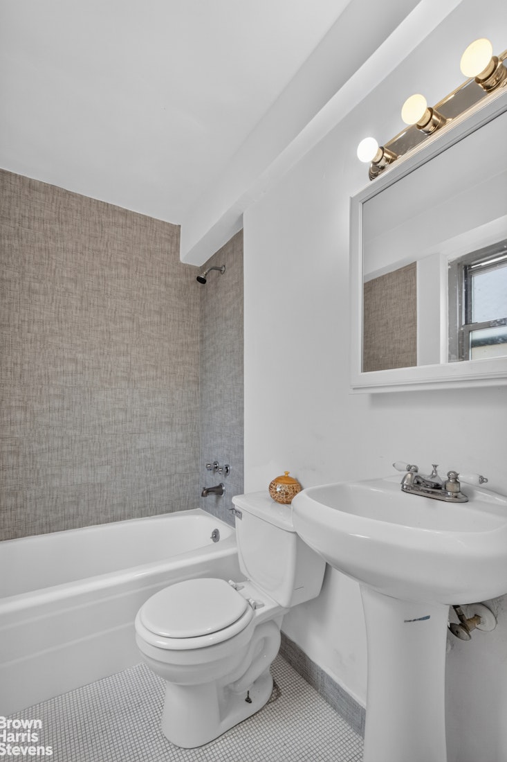 1020 Grand Concourse 10RR Concourse Bronx NY 10451