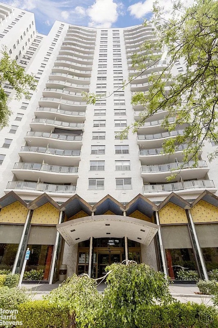 1020 Grand Concourse 10RR Concourse Bronx NY 10451