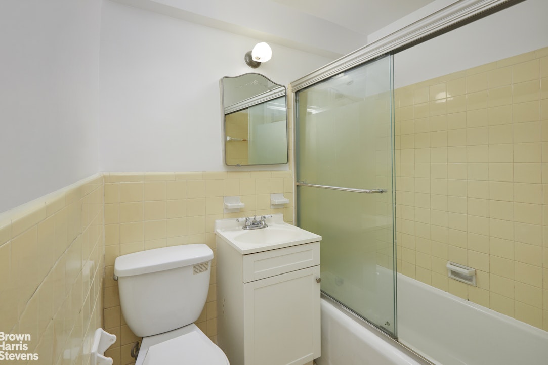3103 Fairfield Avenue 10A Spuyten Duyvil Bronx NY 10463